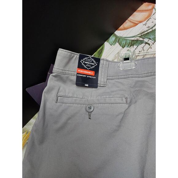 Mens New St John's Bay Cargo Gray Shorts Size 42 Big Pockets Retail 40.00 - Picture 3 of 5